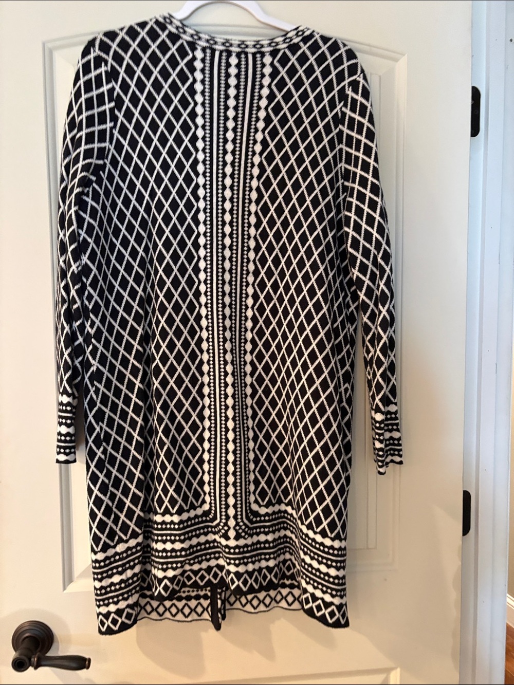 C. Wonder Black and White Geometric Open-Front Cardigan - Picture 7 of 7